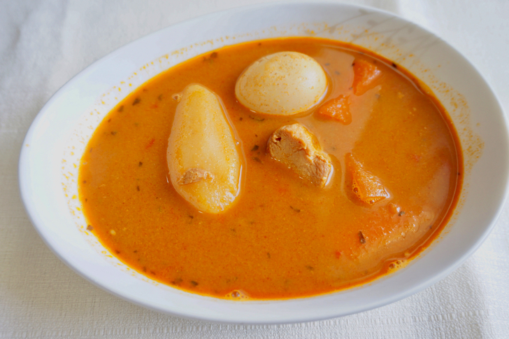 高級カレー(北海道産チキンの濃厚スープカレー)