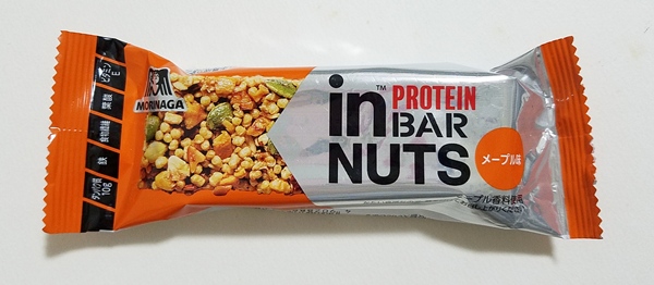 in BAR PROTEIN NUTS メープル味