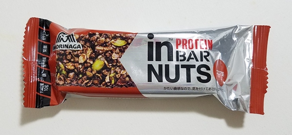 in BAR PROTEIN NUTS ココア味